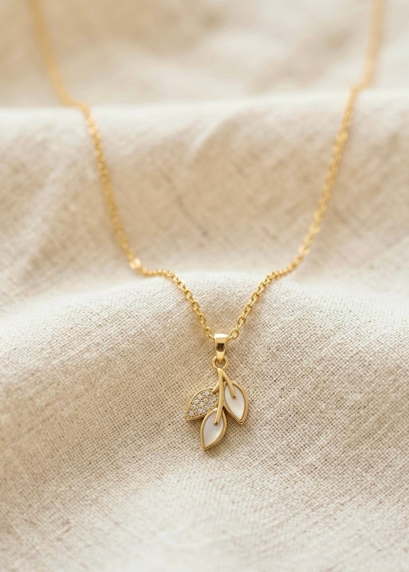 COLLAR OLIVATO
